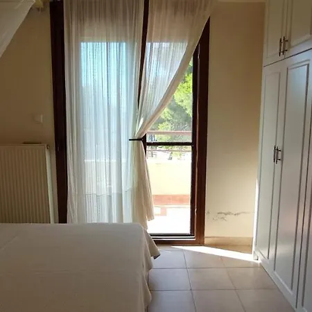 High Aesthetics Maisonette In The Wood By The Sea * Metamorfosi (Sithonia)