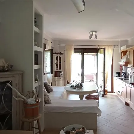 High Aesthetics Maisonette In The Wood By The Sea *