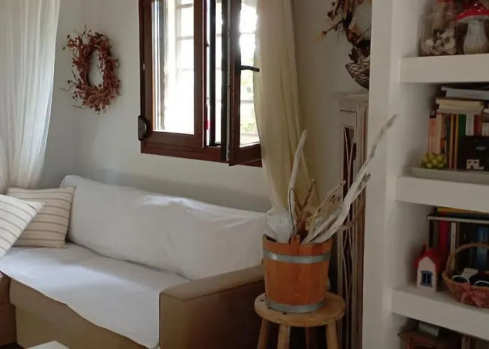 High Aesthetics Maisonette In The Wood By The Sea